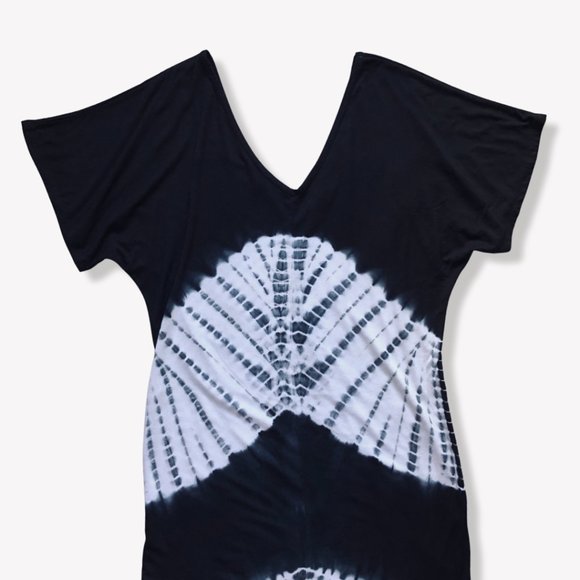 Urban X Black & White Tie-Dye Shift Dress - Picture 7 of 12